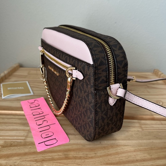 🌼Michael Kors Purse - Picture 4 of 15